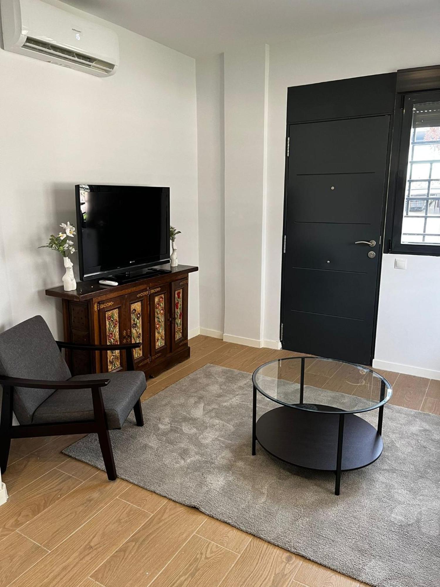 Exyca Castellana Apartment Madrid Bagian luar foto