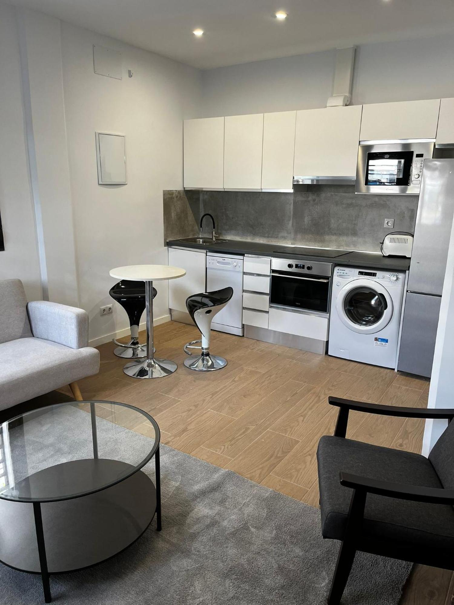 Exyca Castellana Apartment Madrid Bagian luar foto