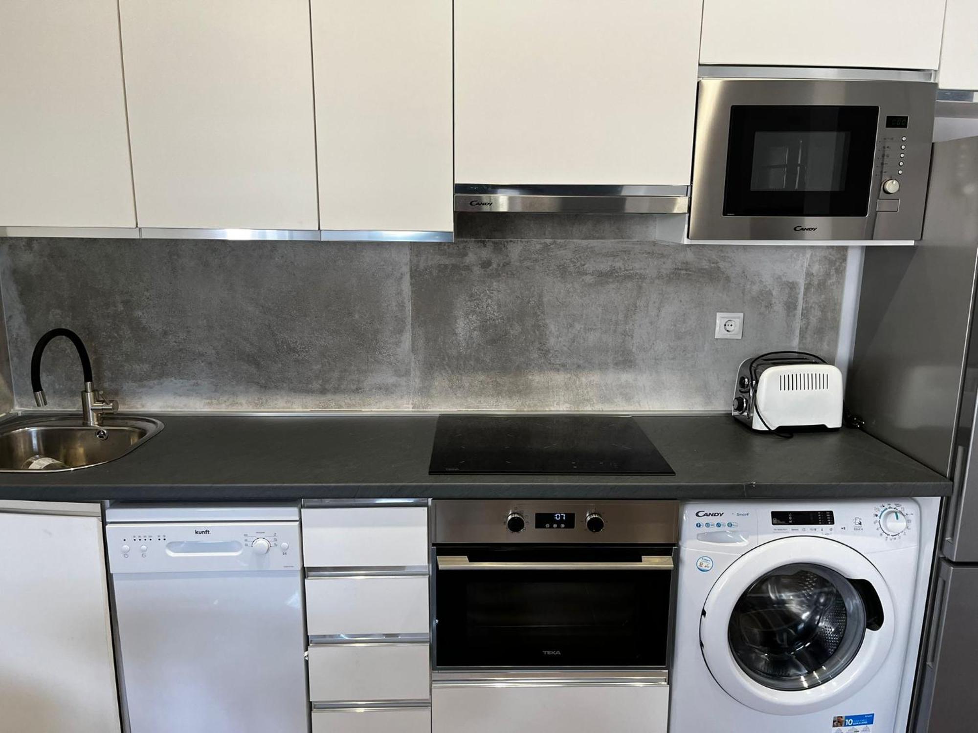 Exyca Castellana Apartment Madrid Bagian luar foto
