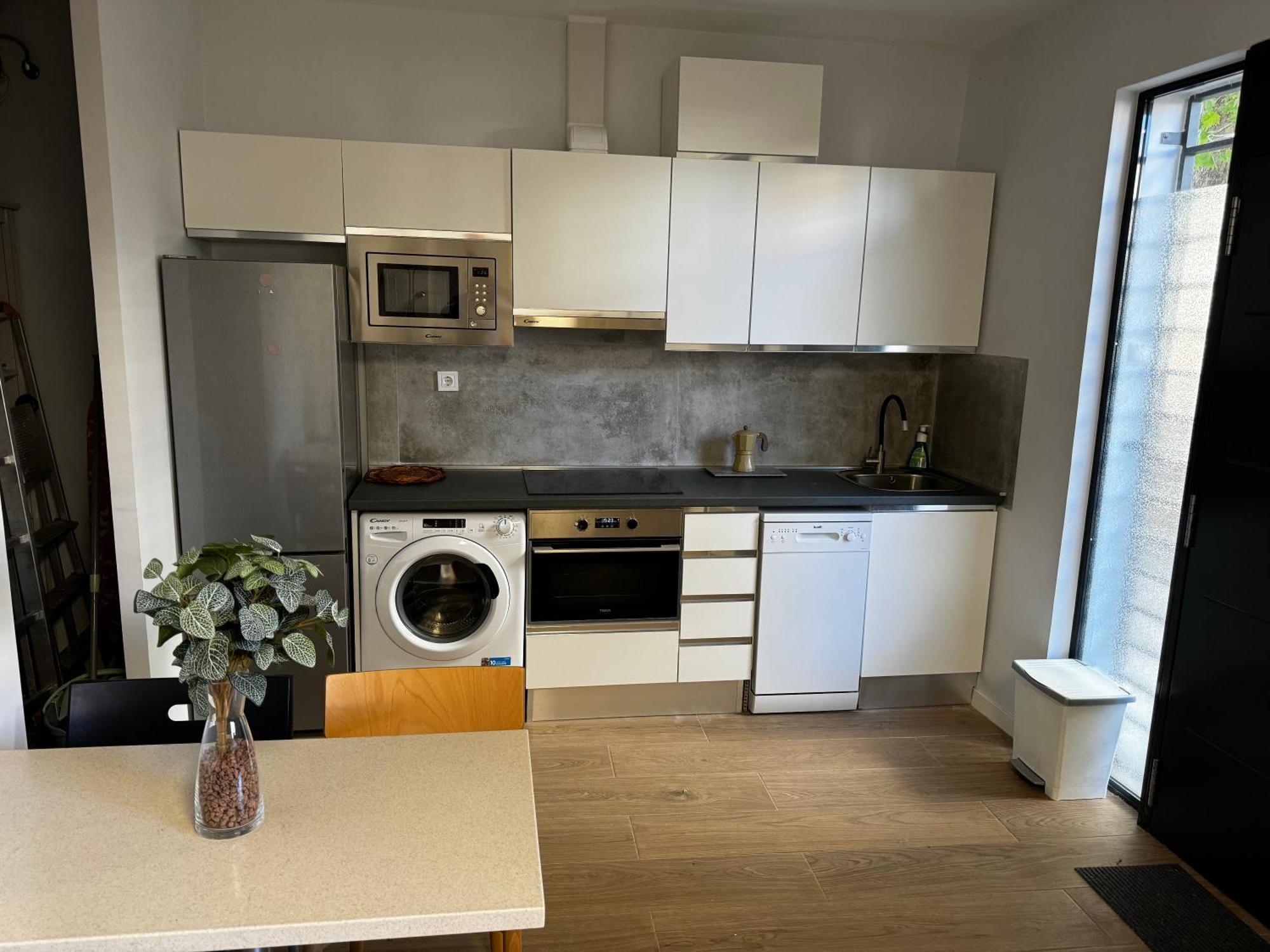 Exyca Castellana Apartment Madrid Bagian luar foto